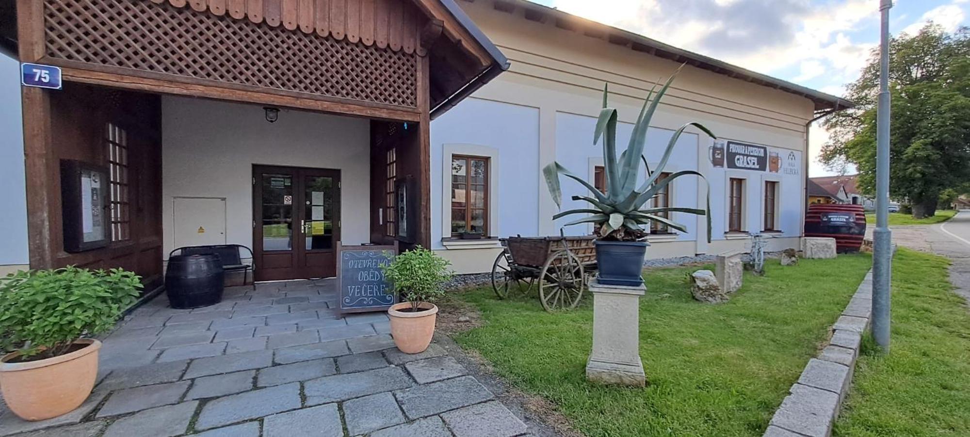 Pivovar A Penzion Grasel Český Rudolec المظهر الخارجي الصورة